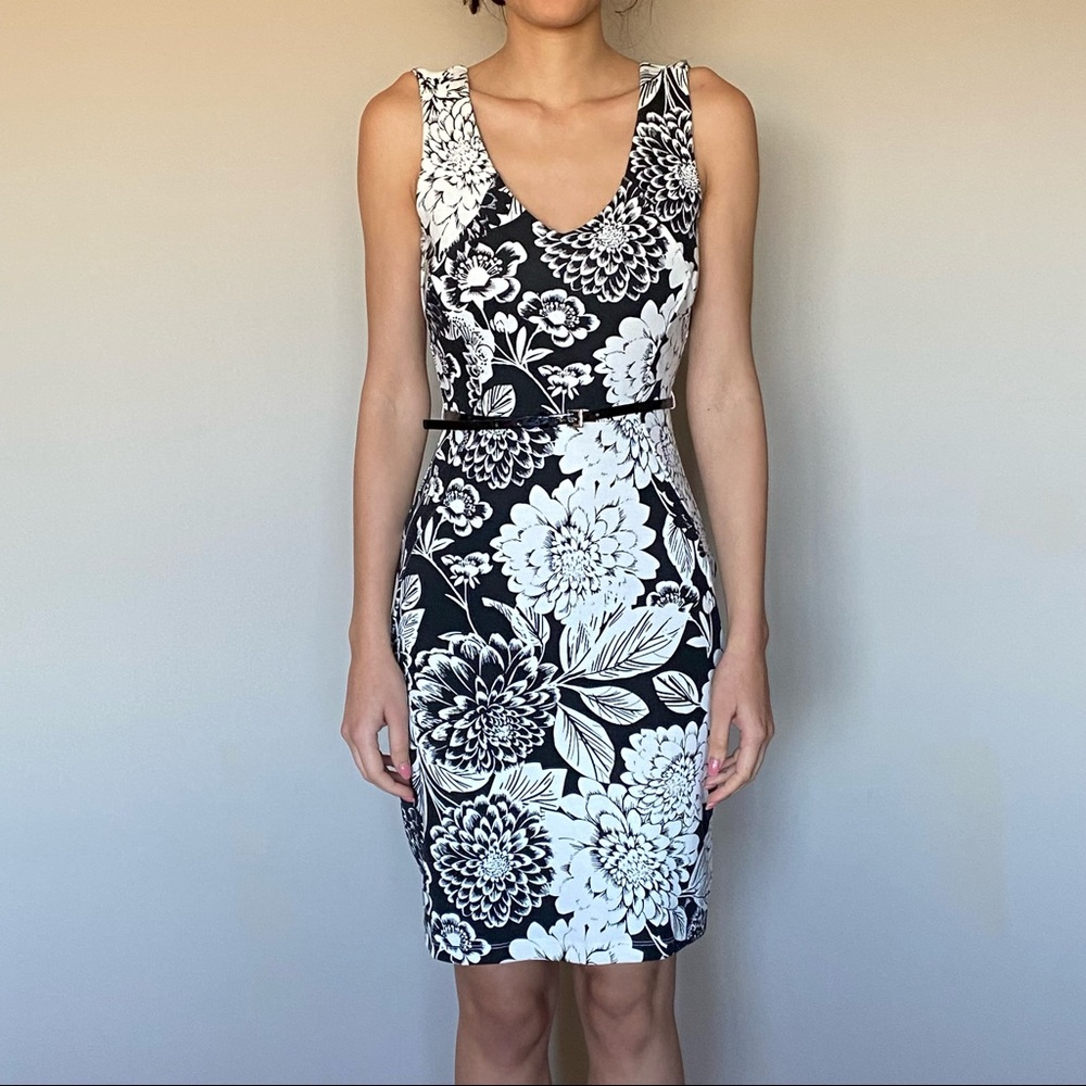 Sleeveless Black & White Floral Sheath Dress XS